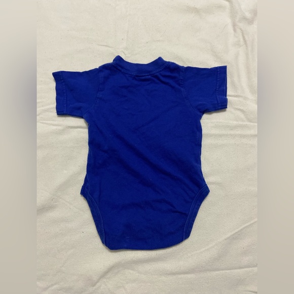 Y2K Baby Old Navy Pocket TShirt Onesie - Picture 2 of 5